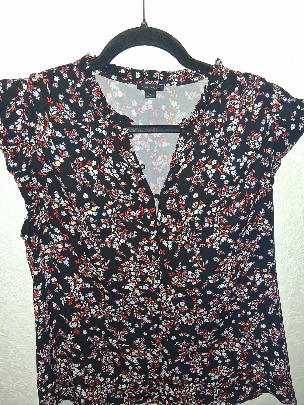 Ann Taylor Black Floral Split-Neck Flutter Sleeve Blouse